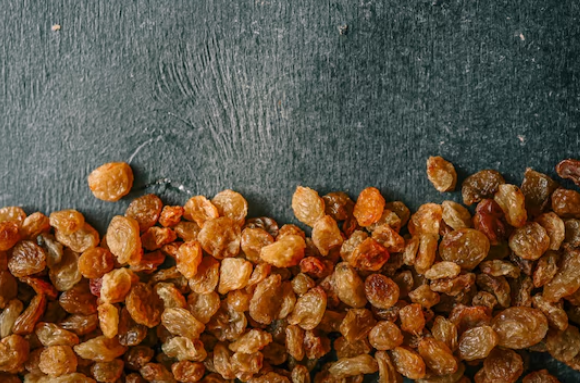 Effect of Pre-Drying Grape Acidity on Final Color of Sultana Raisins